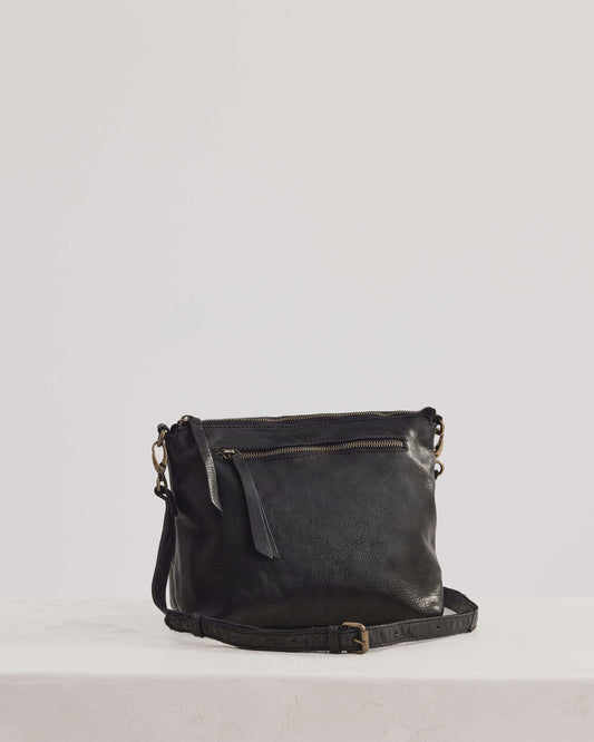 Large Essential Pouch Black