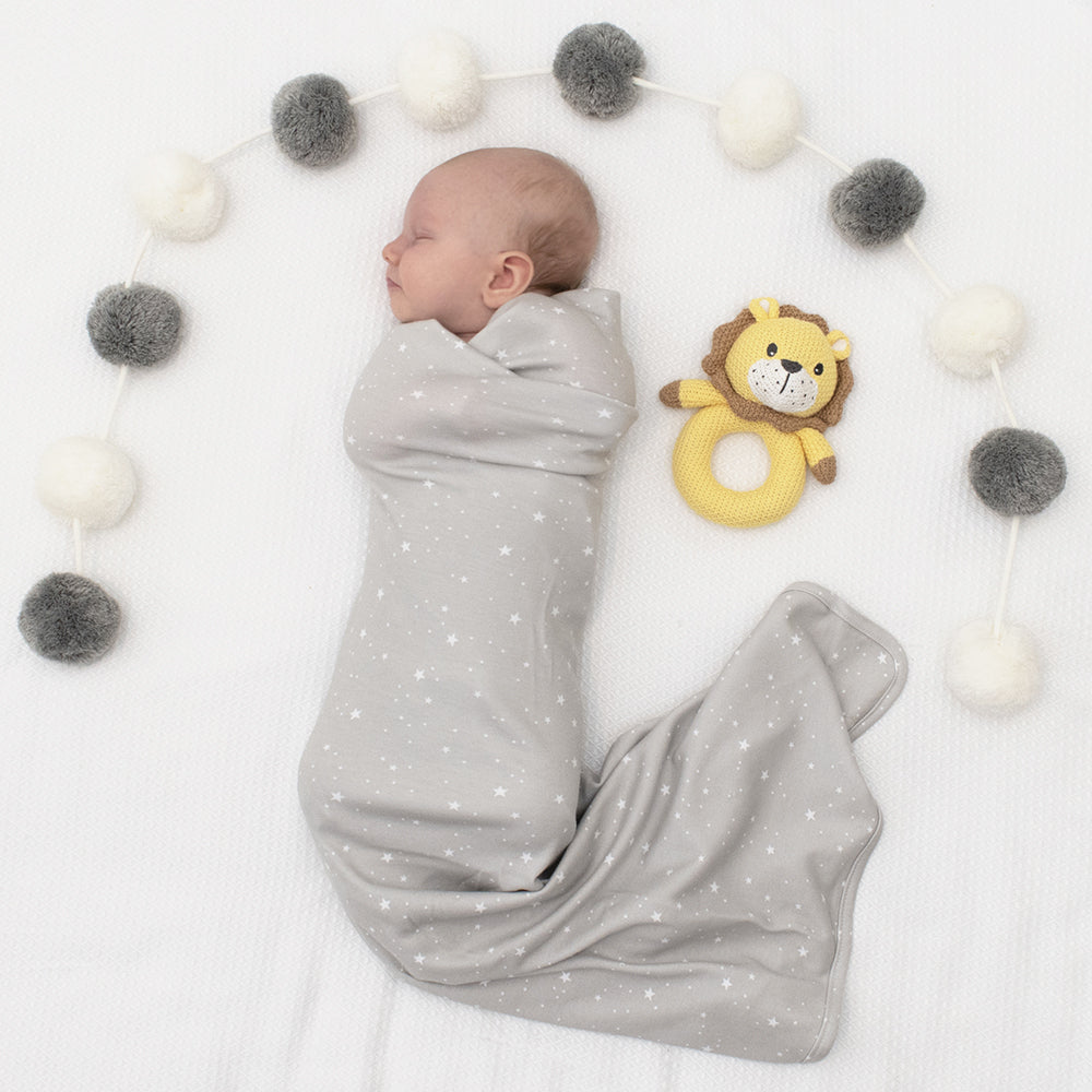 Jersey Swaddle & Rattle - Stars/Lion