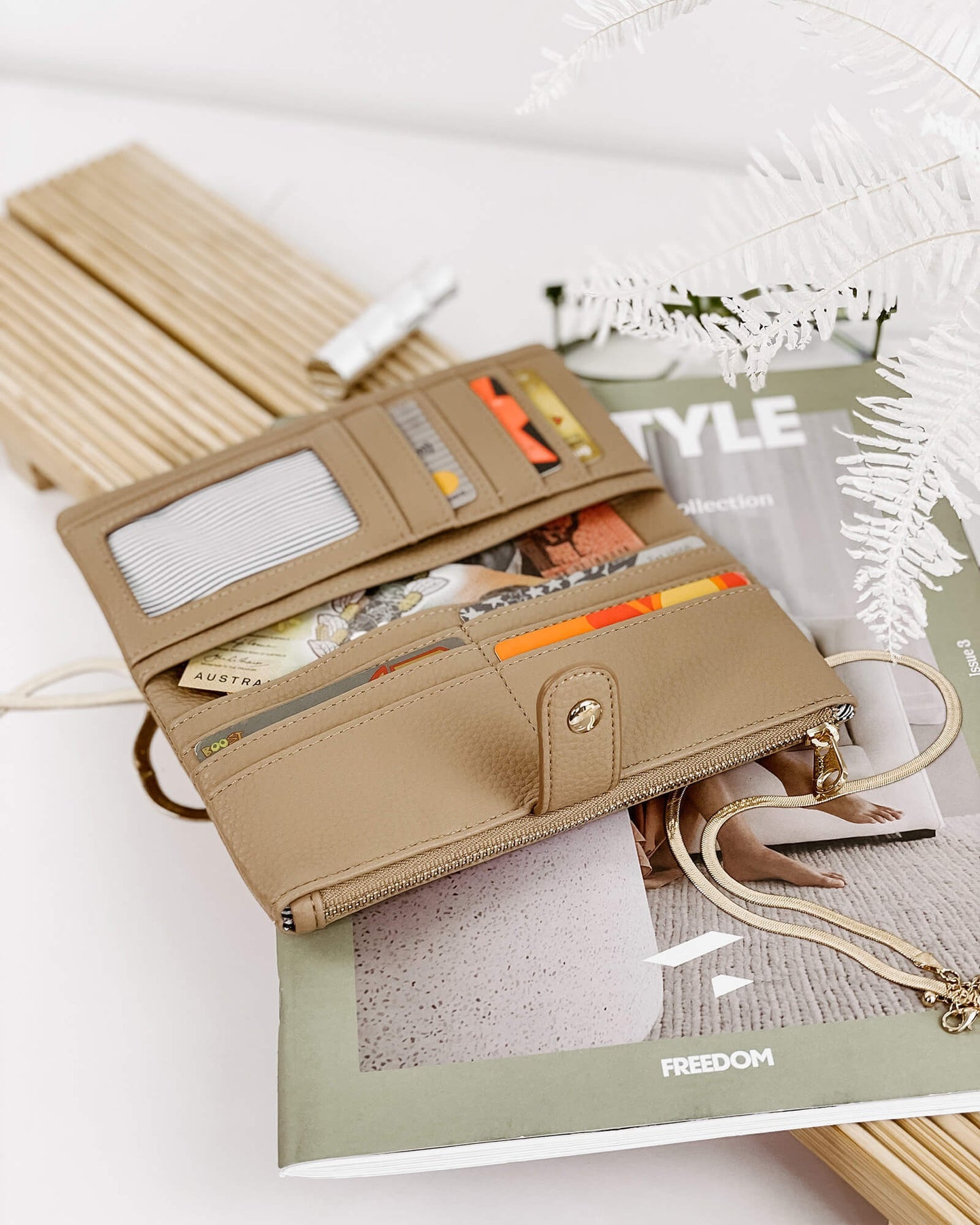Stella Wallet - Latte