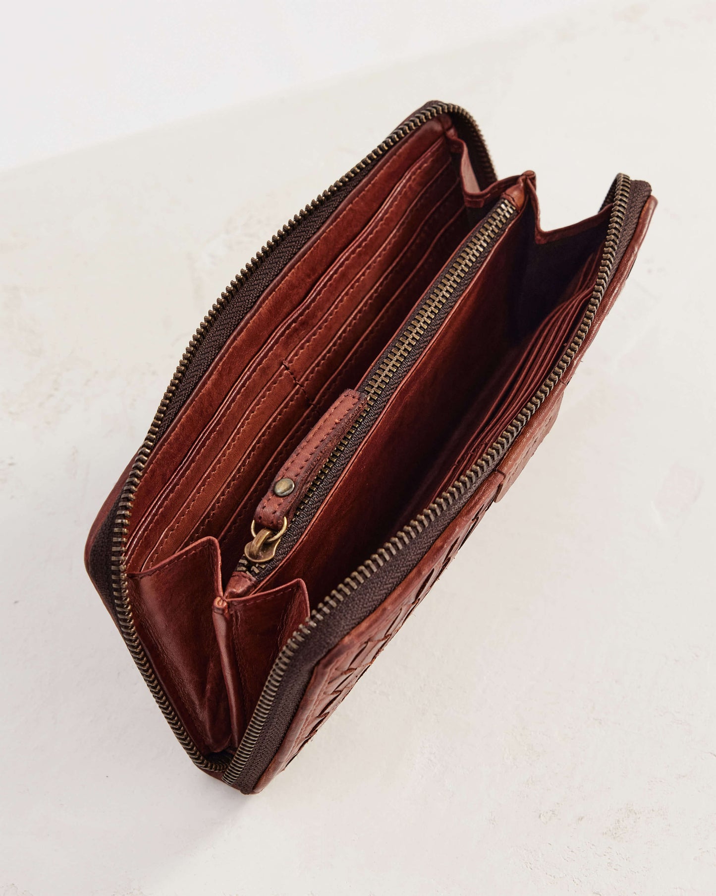 Basque Wallet - Large Chocolate