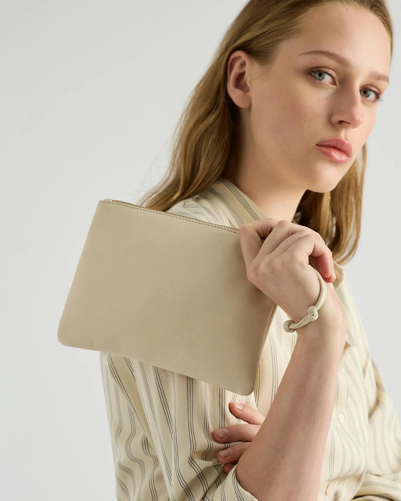 Juju Clutch - Ivory