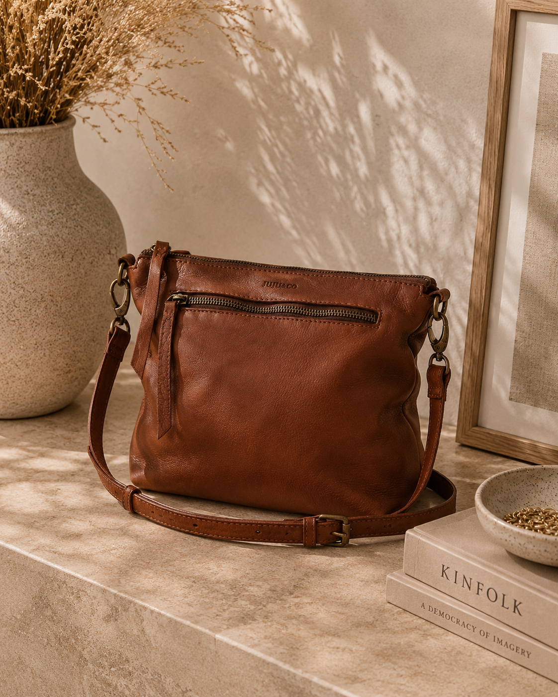 Large Essential Pouch Cognac