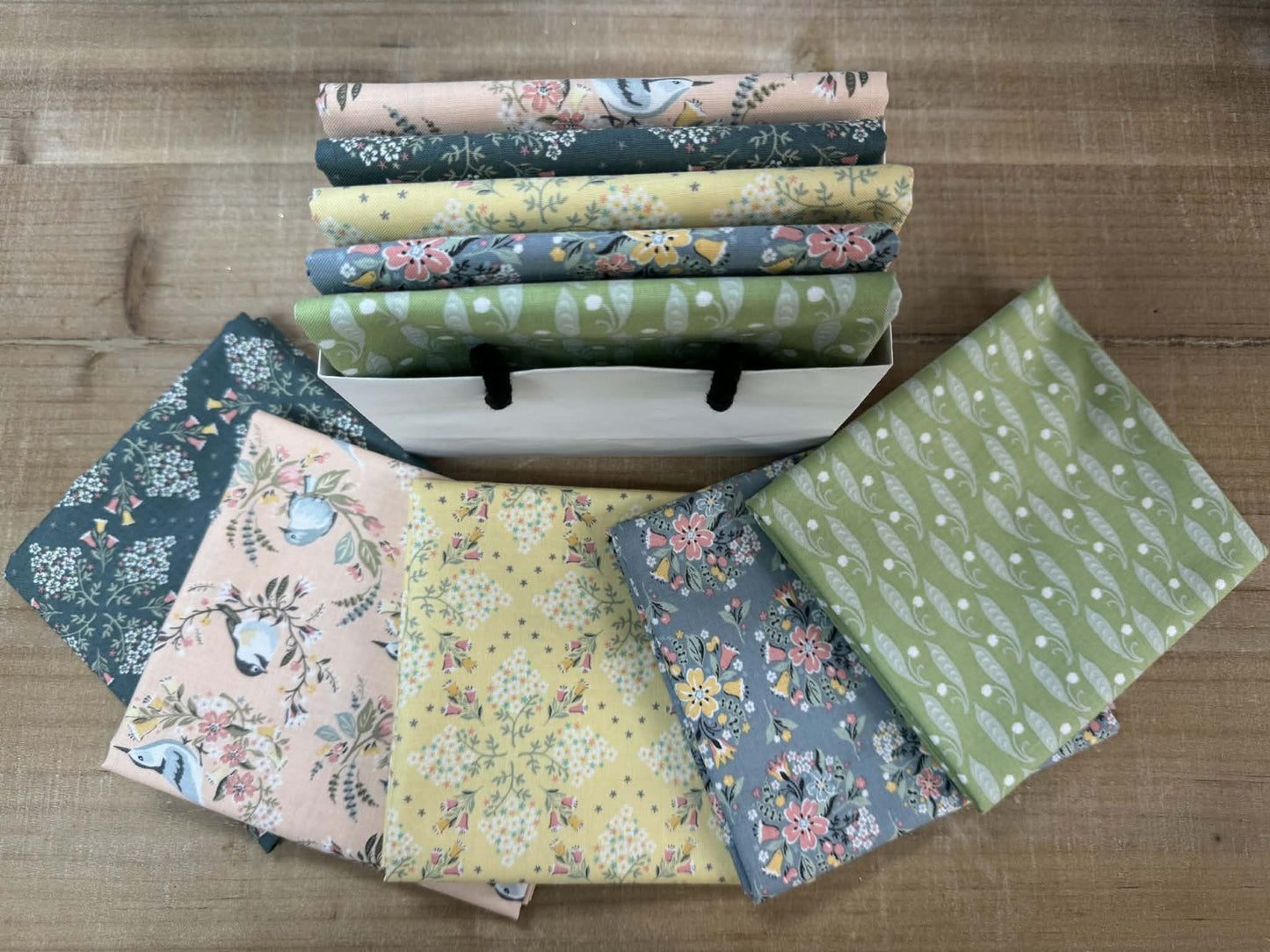 5 Fat Quarter Bundle 1