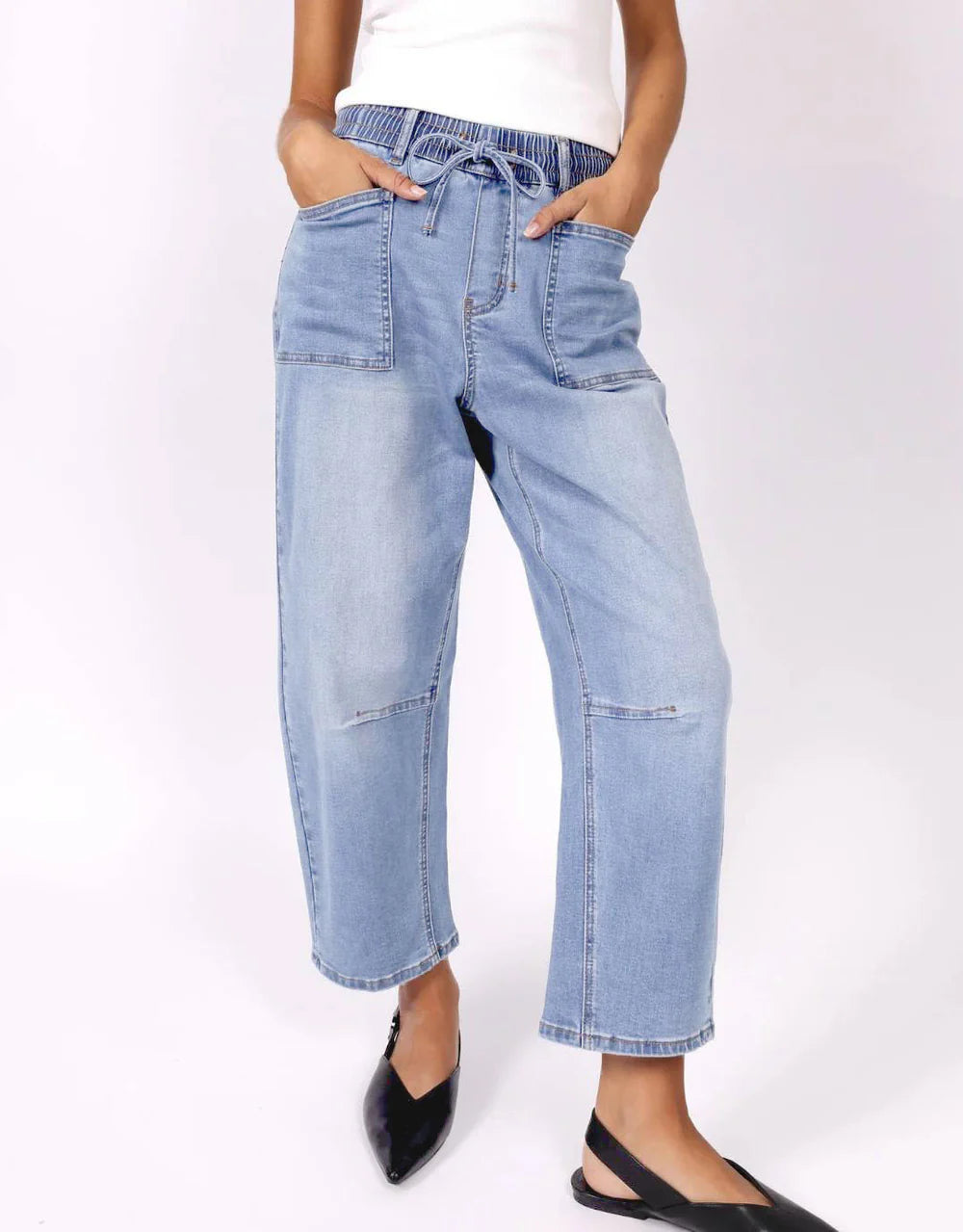 Leo Barrel Jean - Light Wash Denim