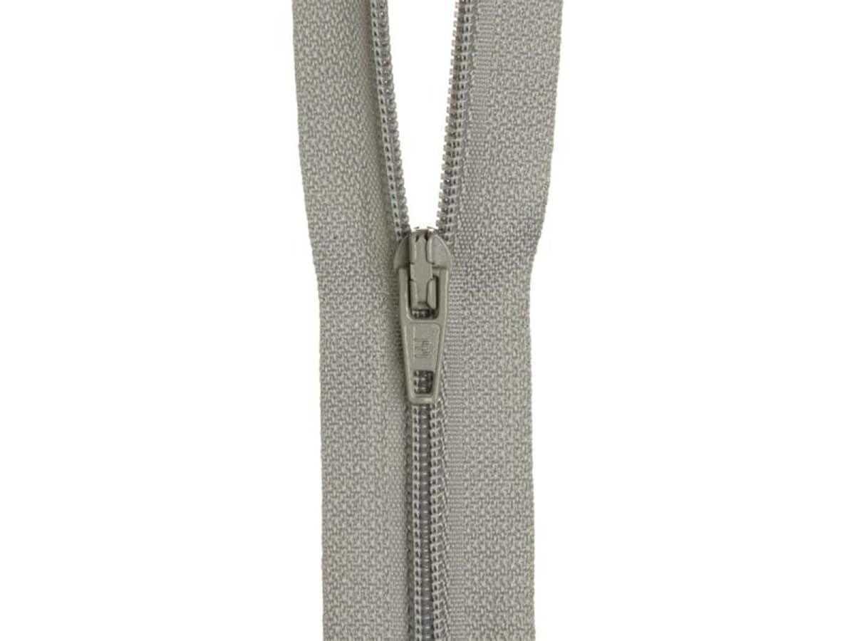 56cm Pearl Grey Zipper