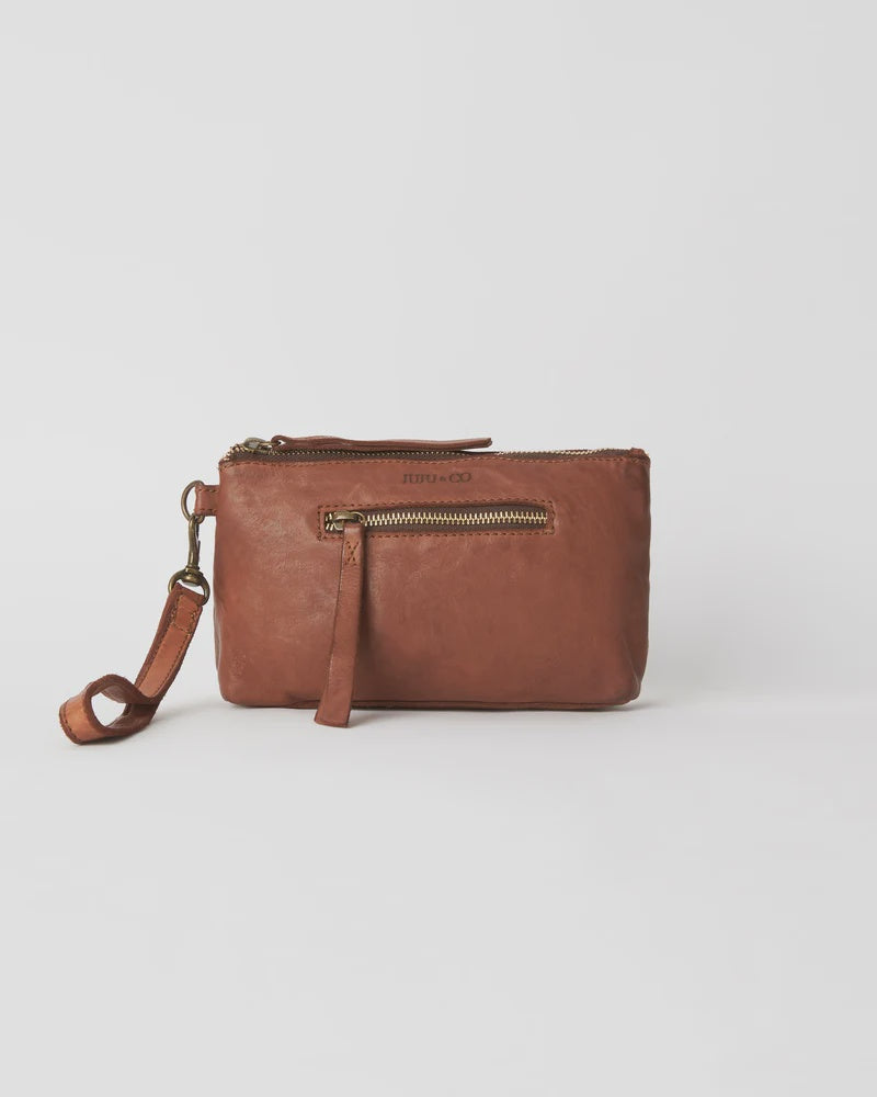 Small Essential Pouch - Cognac